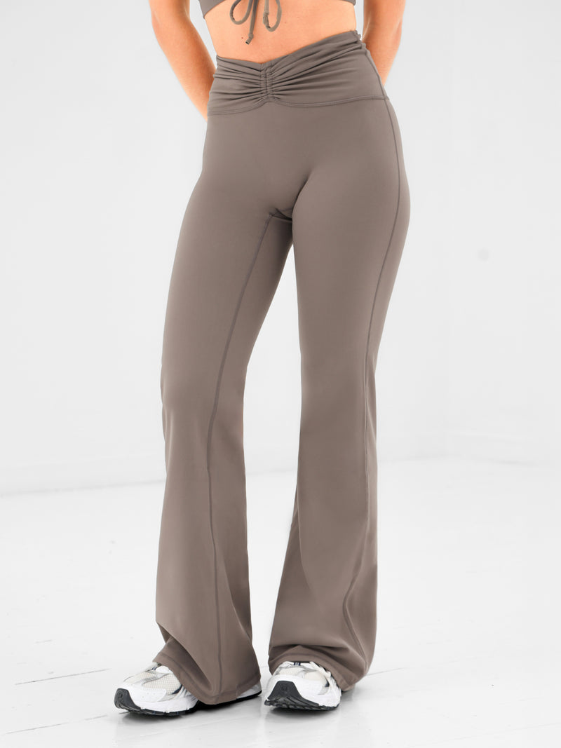 Ultimate Ruched Flares - Aschbraun