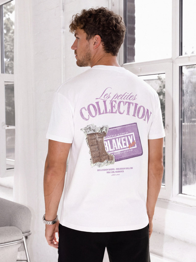 Colby Chocolate Print Relaxed T-Shirt - Weiß & Lila