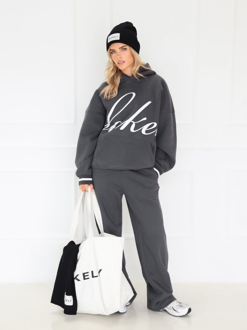 Margot Script Oversized Hoodie - Holzkohle