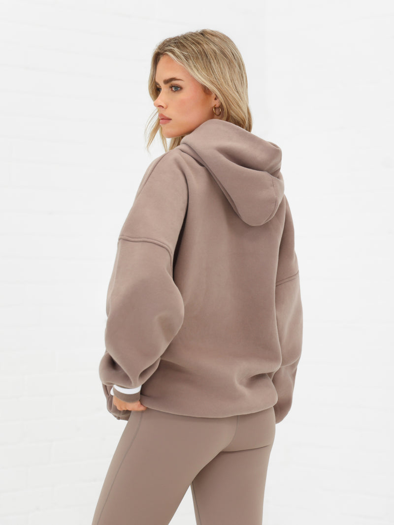 Margot Script Oversized Hoodie - Brun Doux