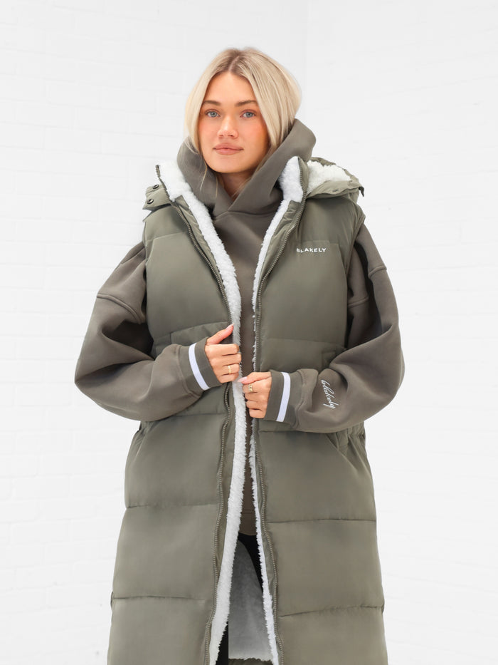 Mya Longline Fluffy Puffer Gilet - Safarigrün