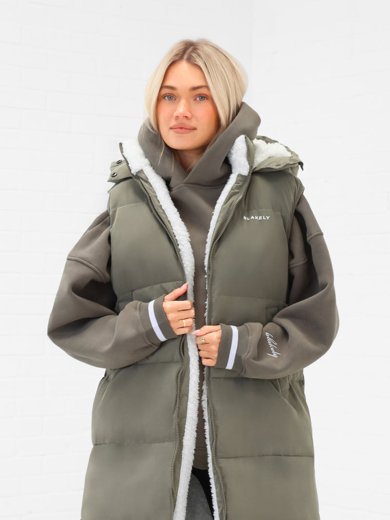 Mya Longline Fluffy Puffer Gilet - Safarigrün