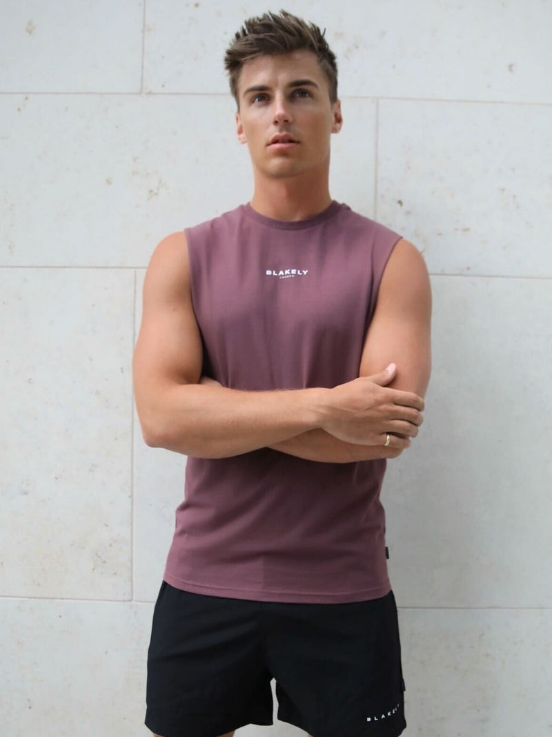 Universal Sleeveless T-Shirt - Burgundy