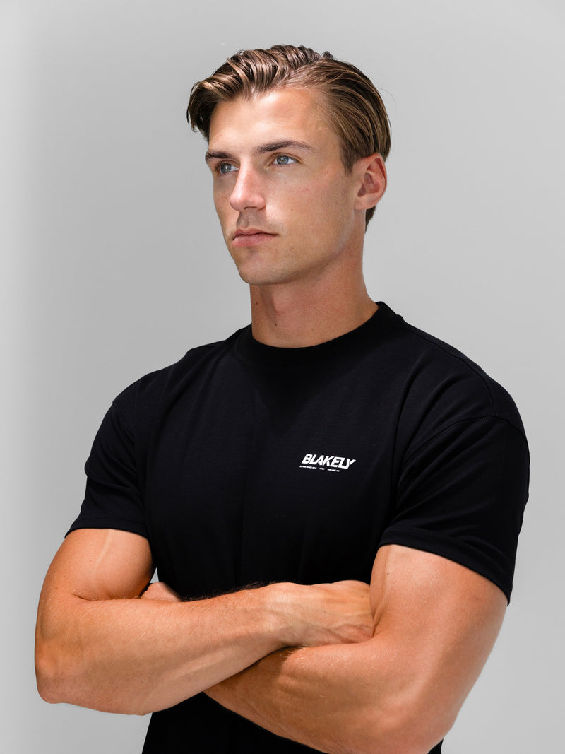 Apex Active Linear T-Shirt - Schwarz