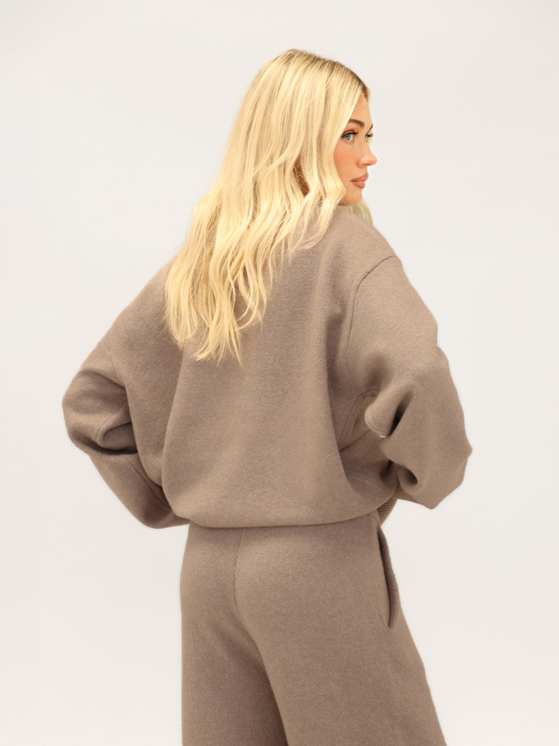 Oversized Knitted Jumper - Soft Brown