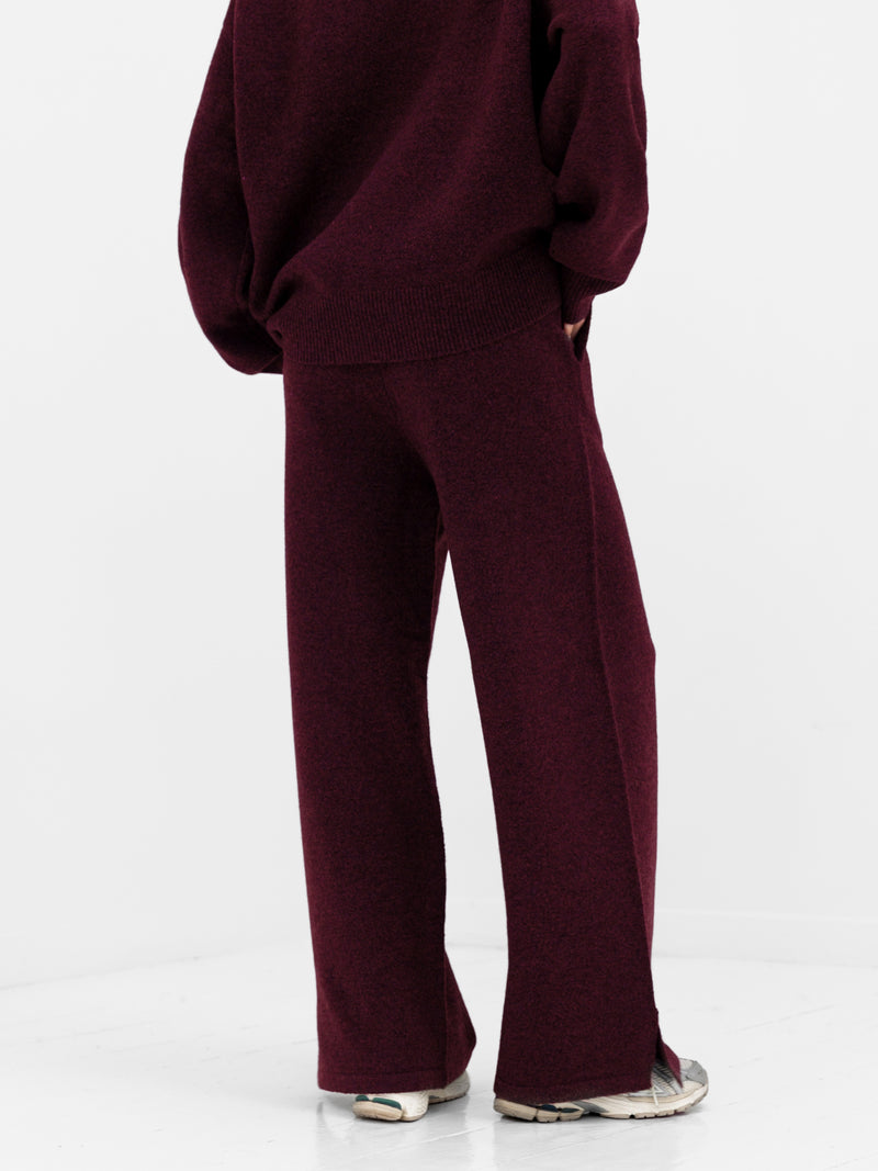 Knitted Wide Leg Sweatpants - Dunkle Kirsche