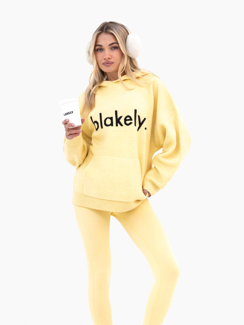 Mabel Oversized Knitted Hoodie - Buttergelb