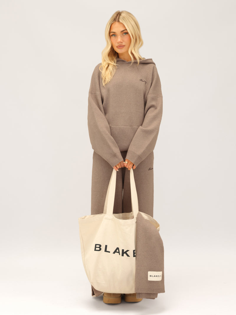 Oversized Knitted Hoodie - Soft Brown