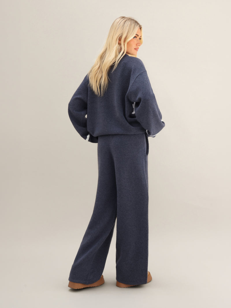 Margot Script Oversized Knitted Jumper - Echte Marine