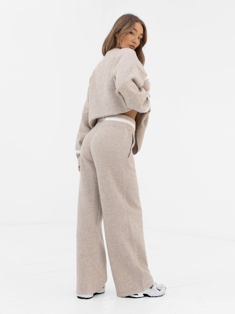 Margot Script Oversized Knitted Jumper - Toasted Taupe