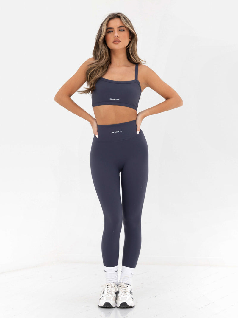 Ultimate Sports Bra - Echtes Marineblau