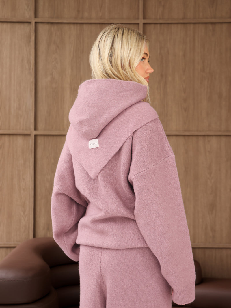 Label Knitted Triangle Scarf - Staubiges Rosa
