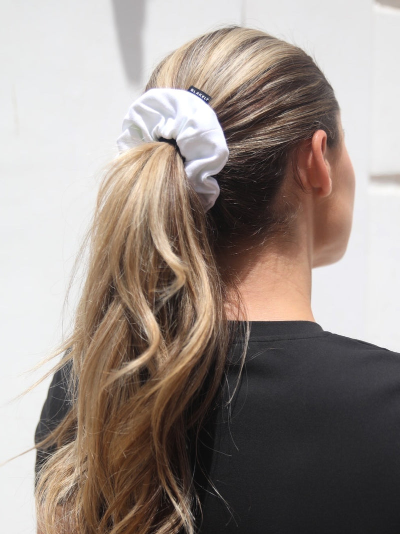 Blakely Scrunchie - White