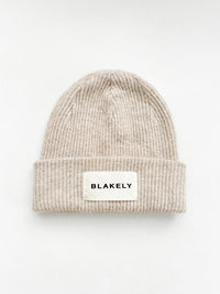 Label Knitted Beanie - Geröstetes Taupe