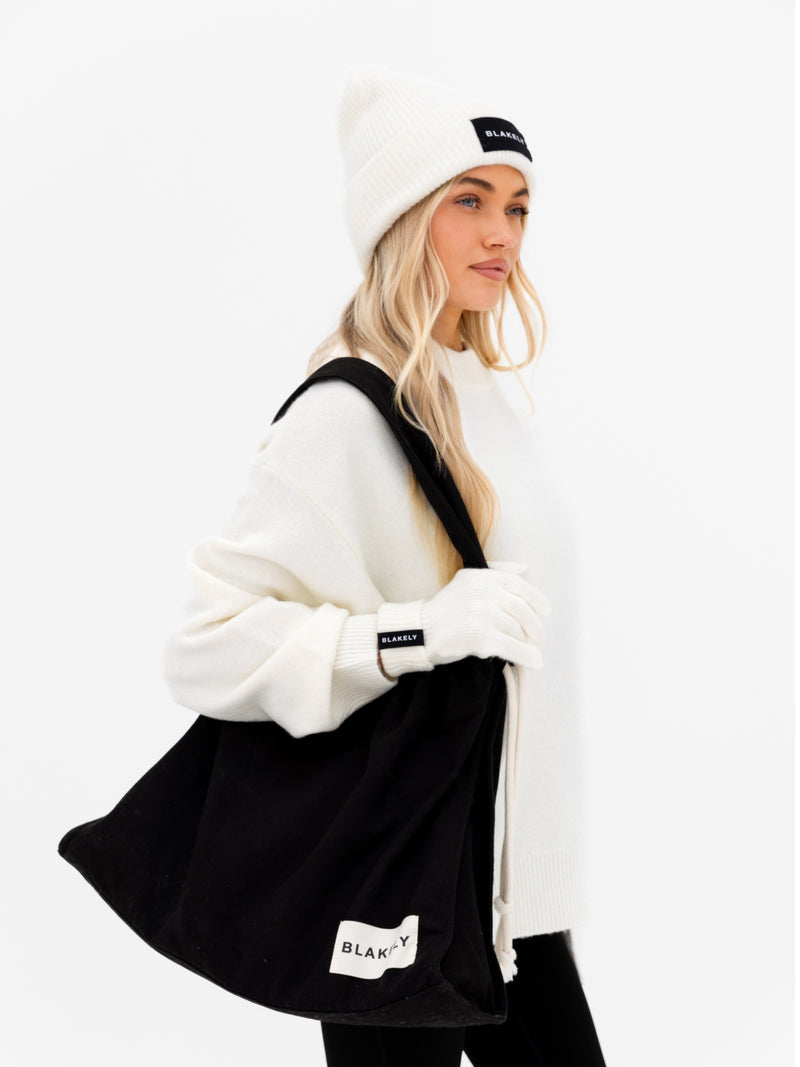 Label Knit Beanie - Creme
