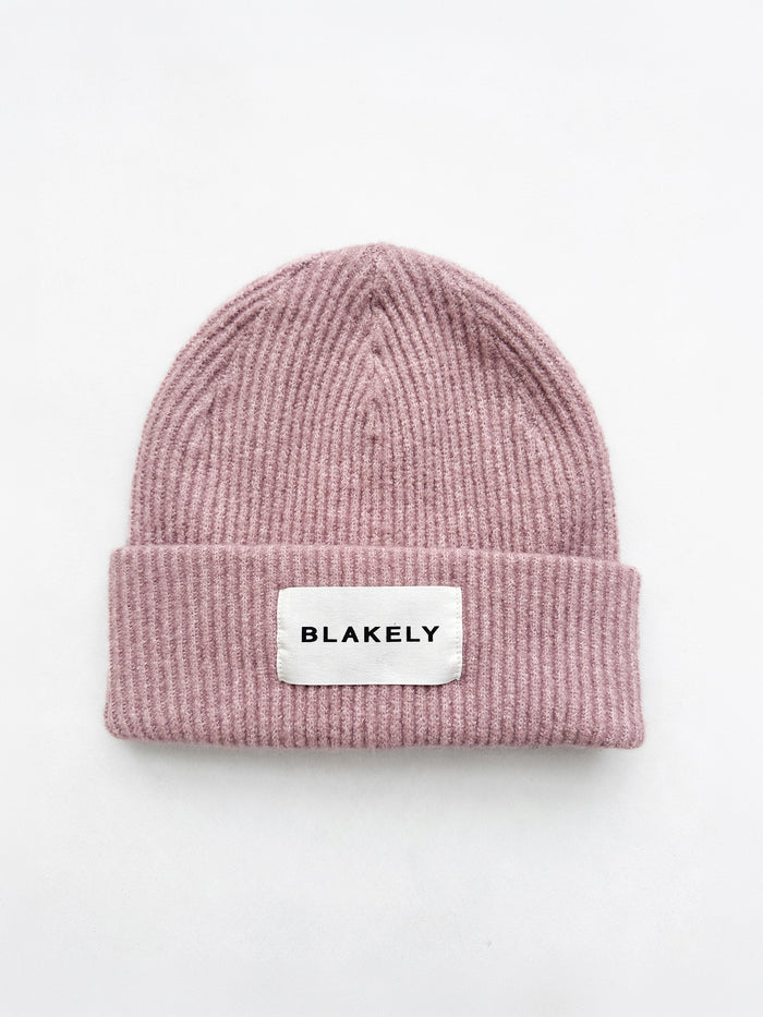 Label Knitted Beanie - Rose poussiéreux