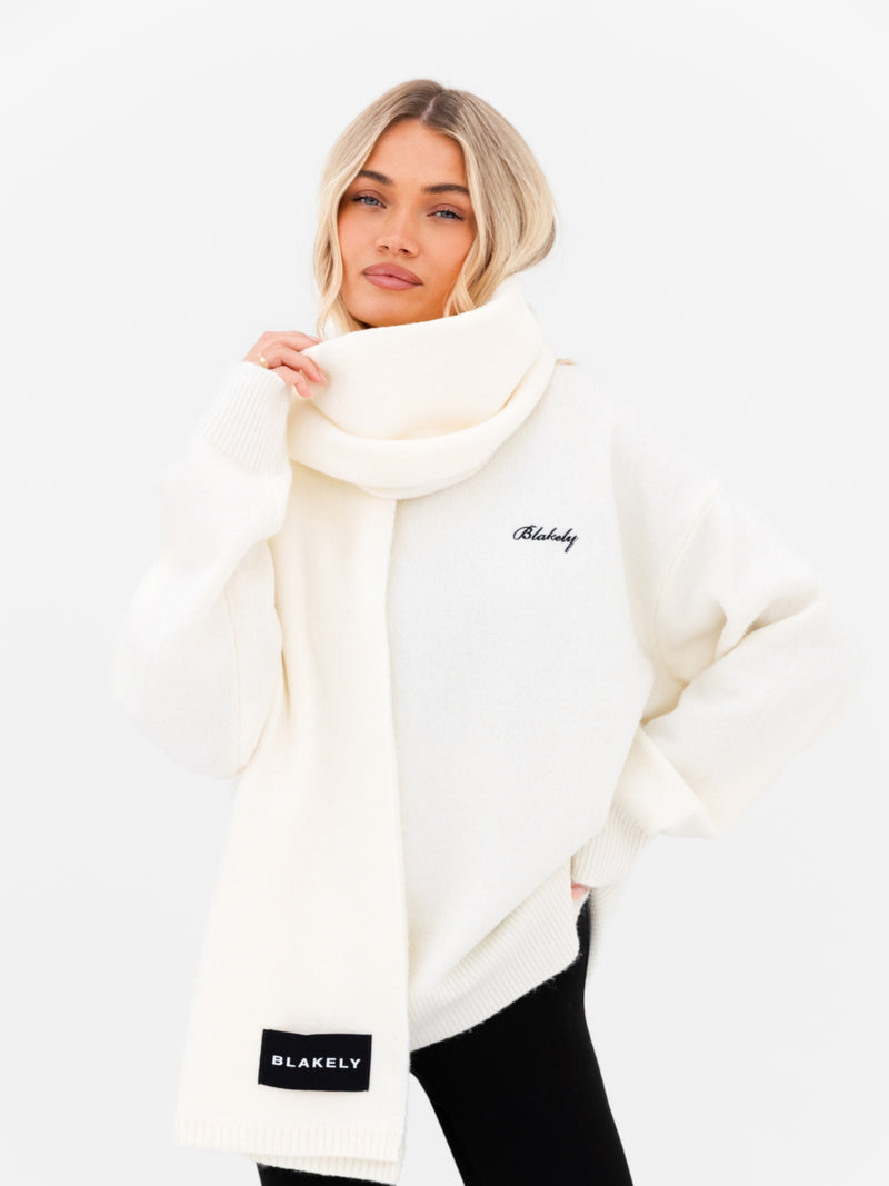 Label Knitted Scarf - Creme