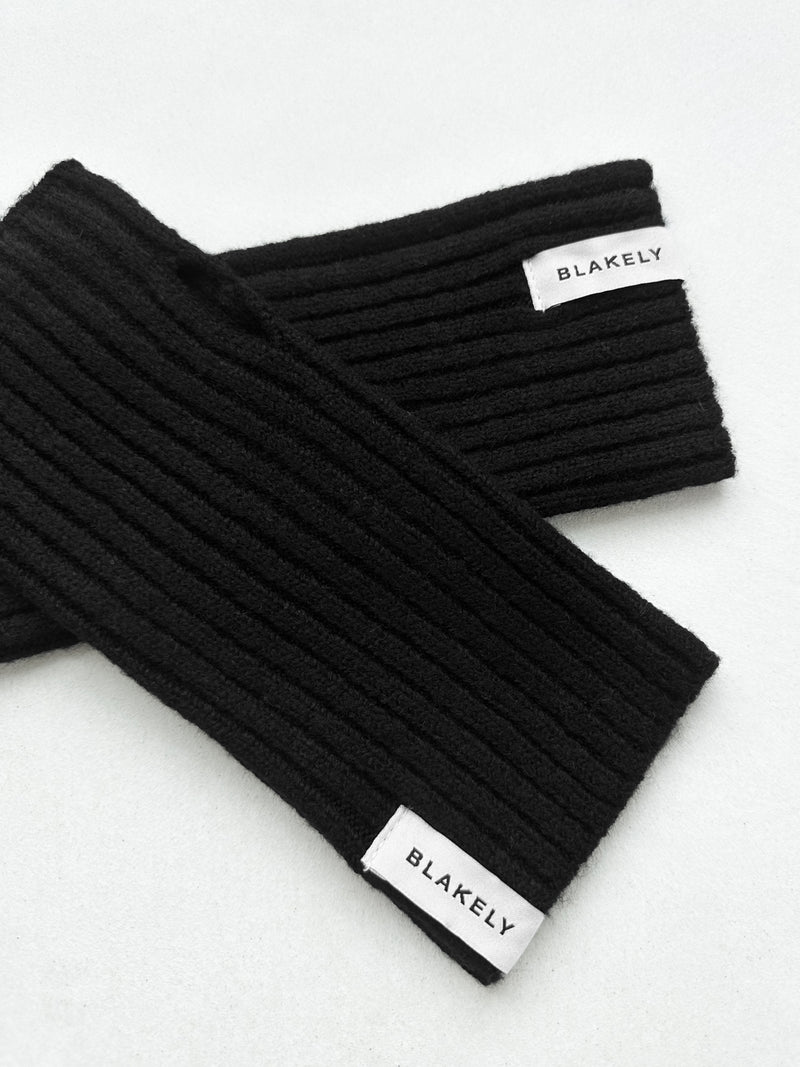Label Knitted Wrist Warmers - Zwart