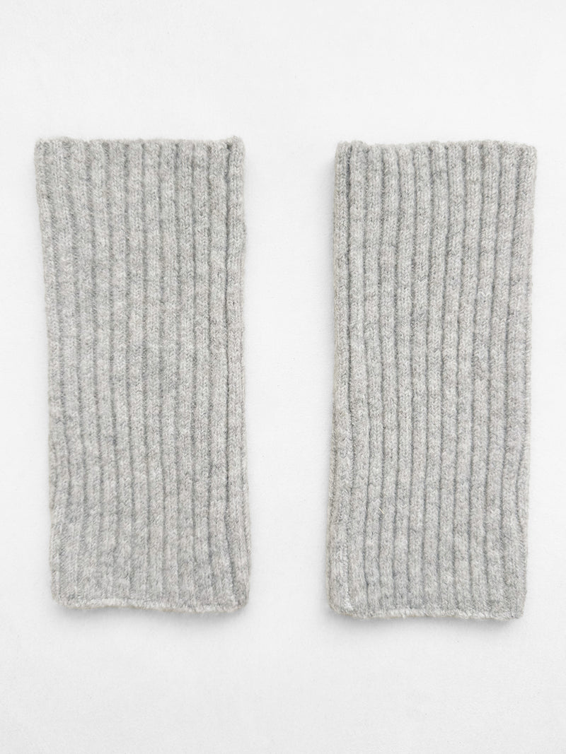 Label Knitted Wrist Warmers - Mergelgrau