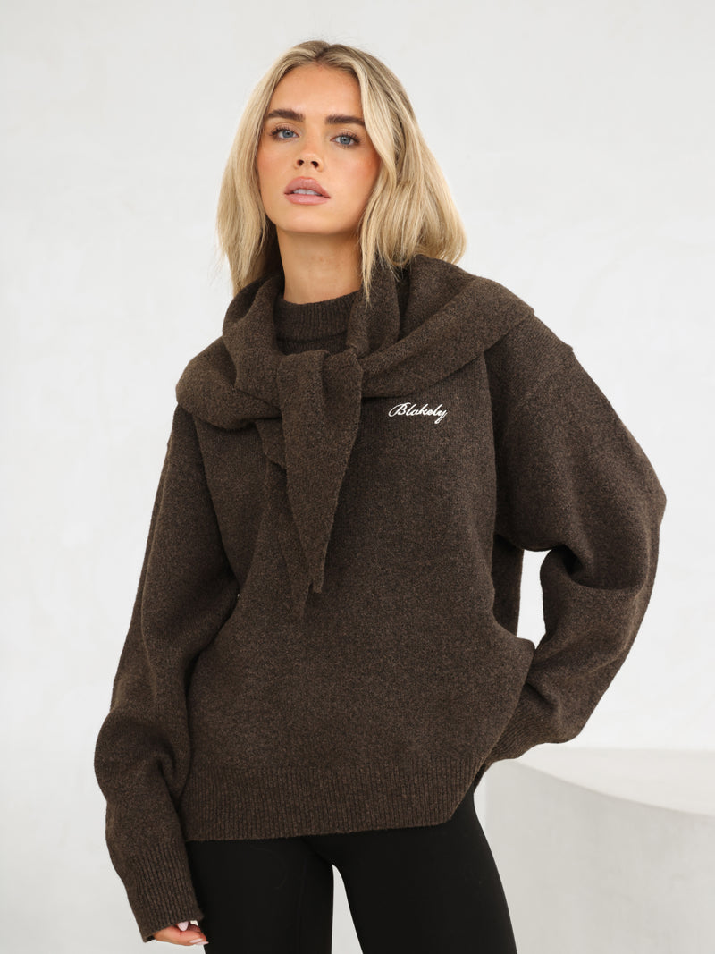 Label Knitted Triangle Scarf - Chocoladebruin