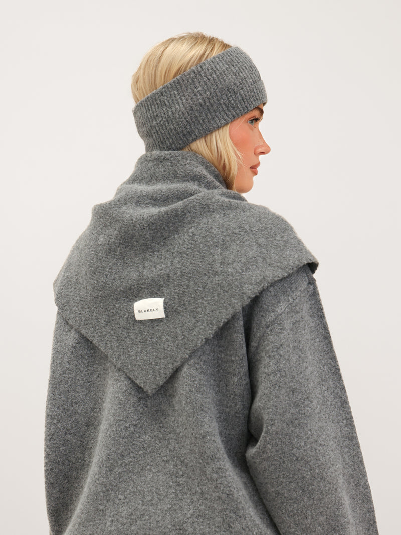 Label Knitted Triangle Scarf - Mergelkohle