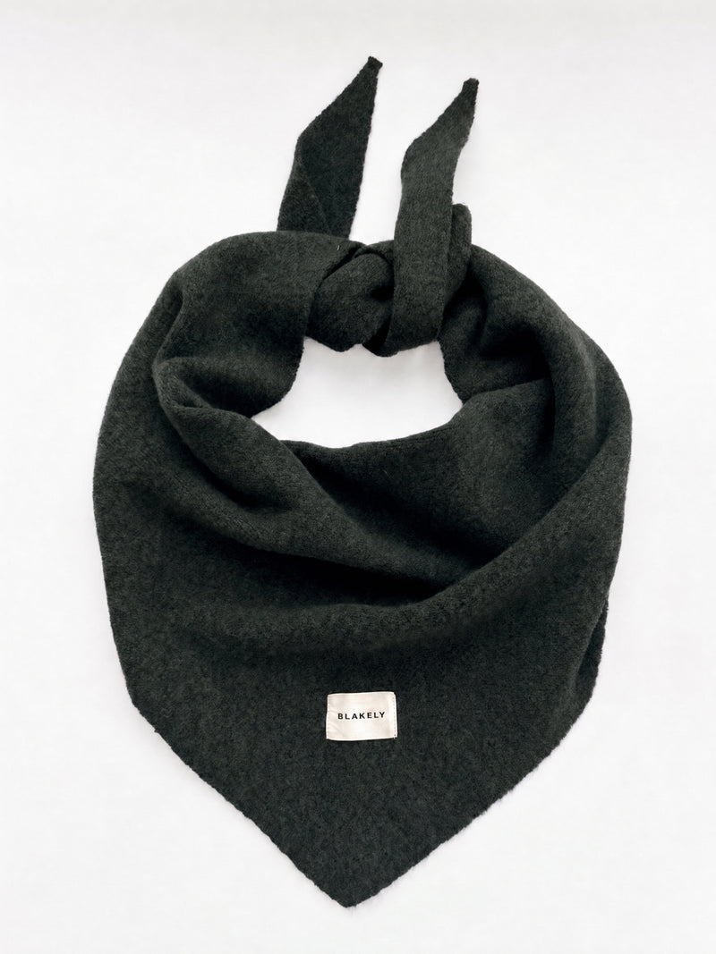 Label Knitted Triangle Scarf - Dark Green