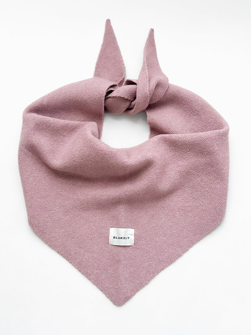 Label Knitted Triangle Scarf - Dusty Pink
