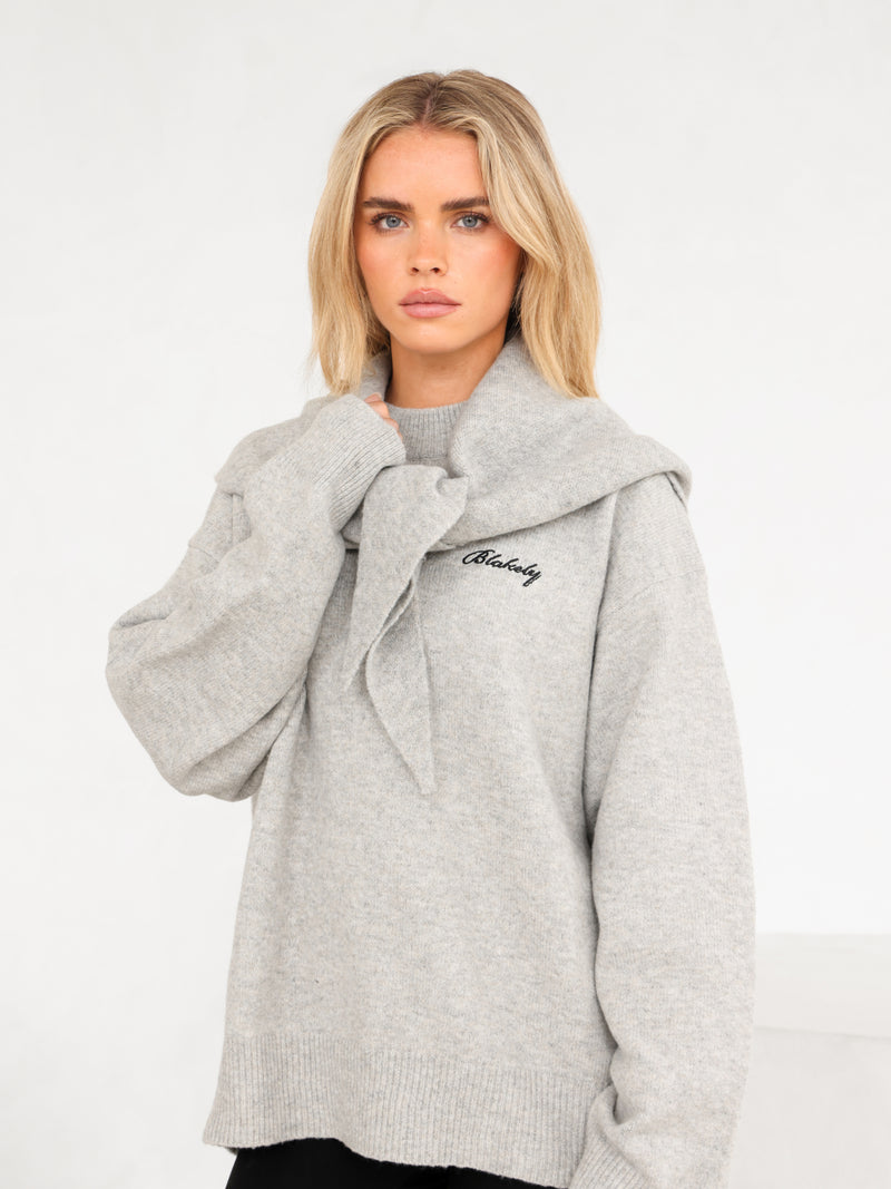 Label Knitted Triangle Scarf - Mergelgrau