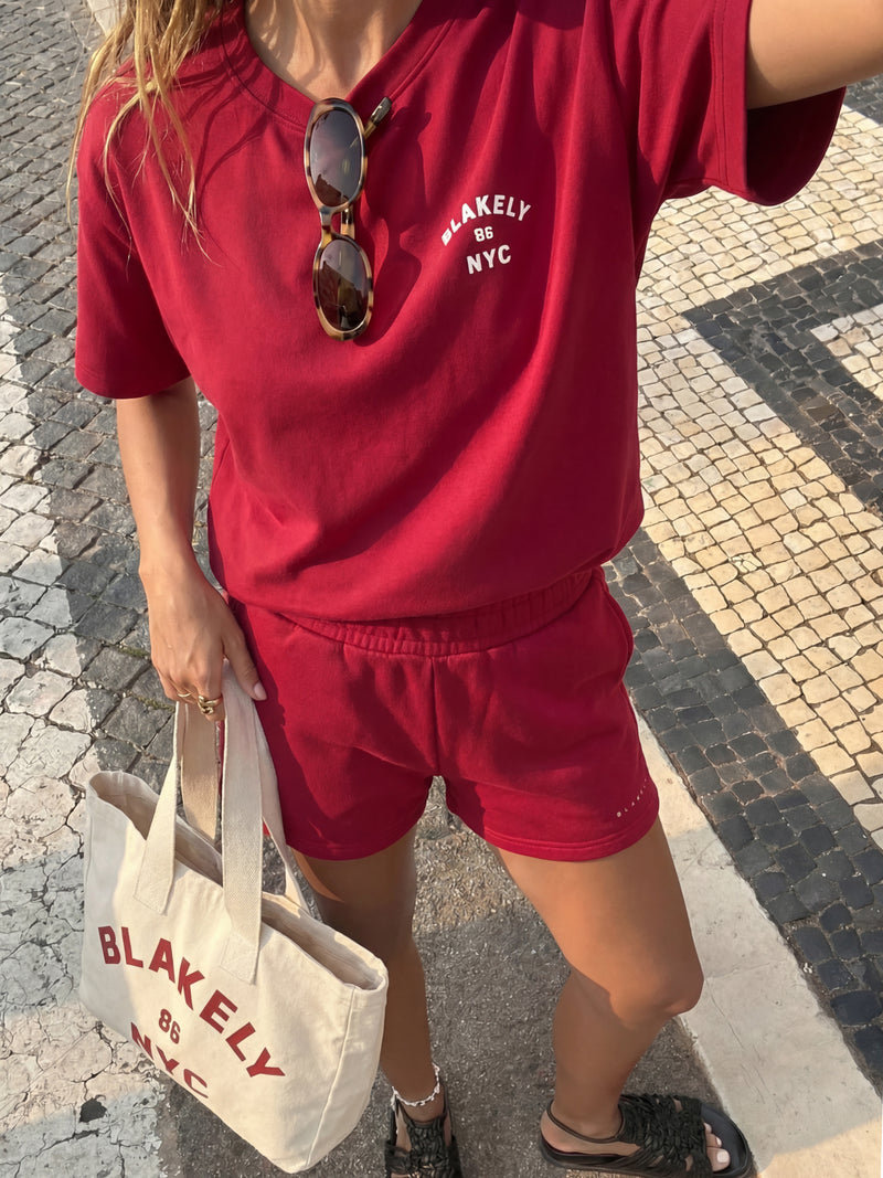 NYC Oversized T-Shirt & Isabel Jogger Shorts Set - Kersenrood