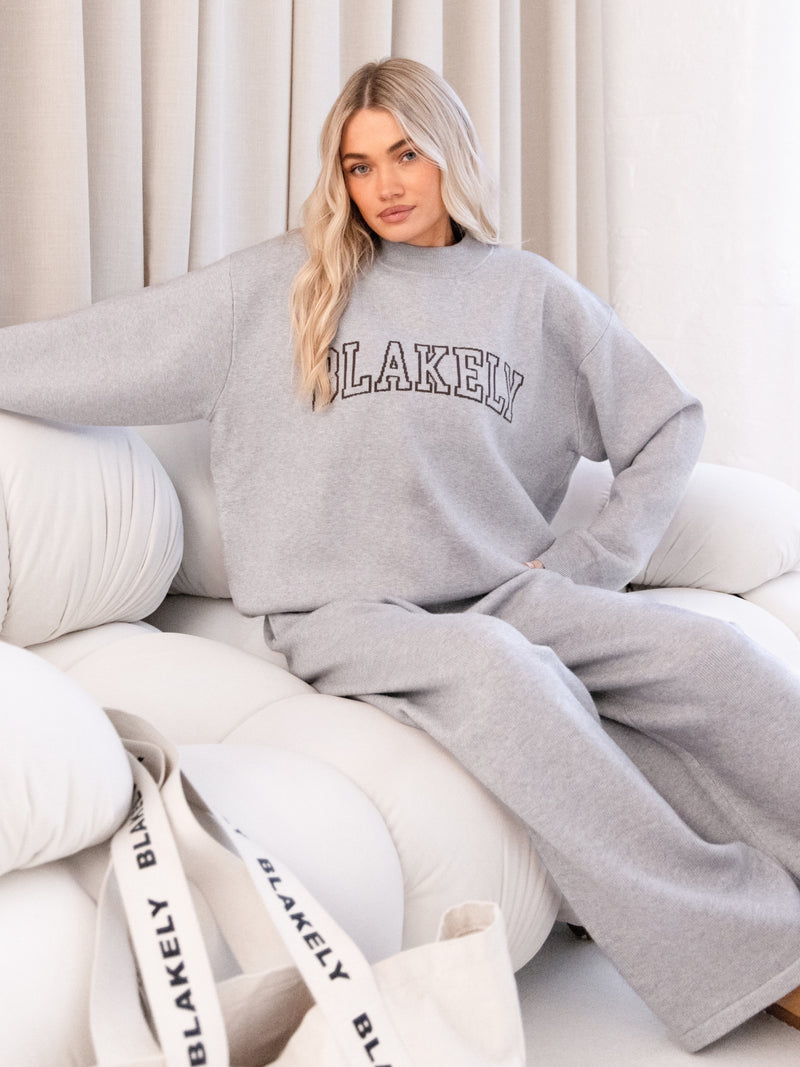 Varsity Oversized Knitted Jumper - Grau