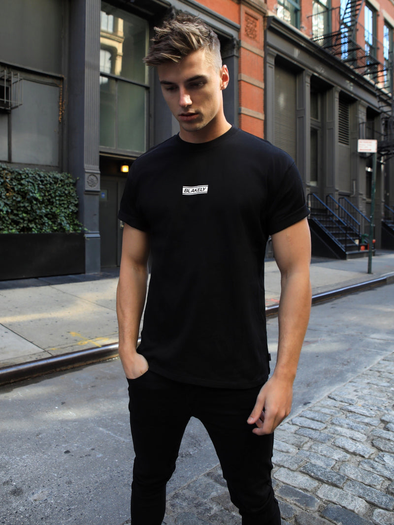 Universal Oversized T-Shirt - Black