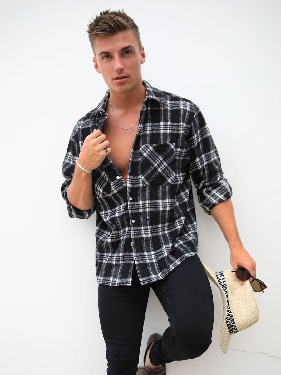 Mens flannel shirt on sale outfits