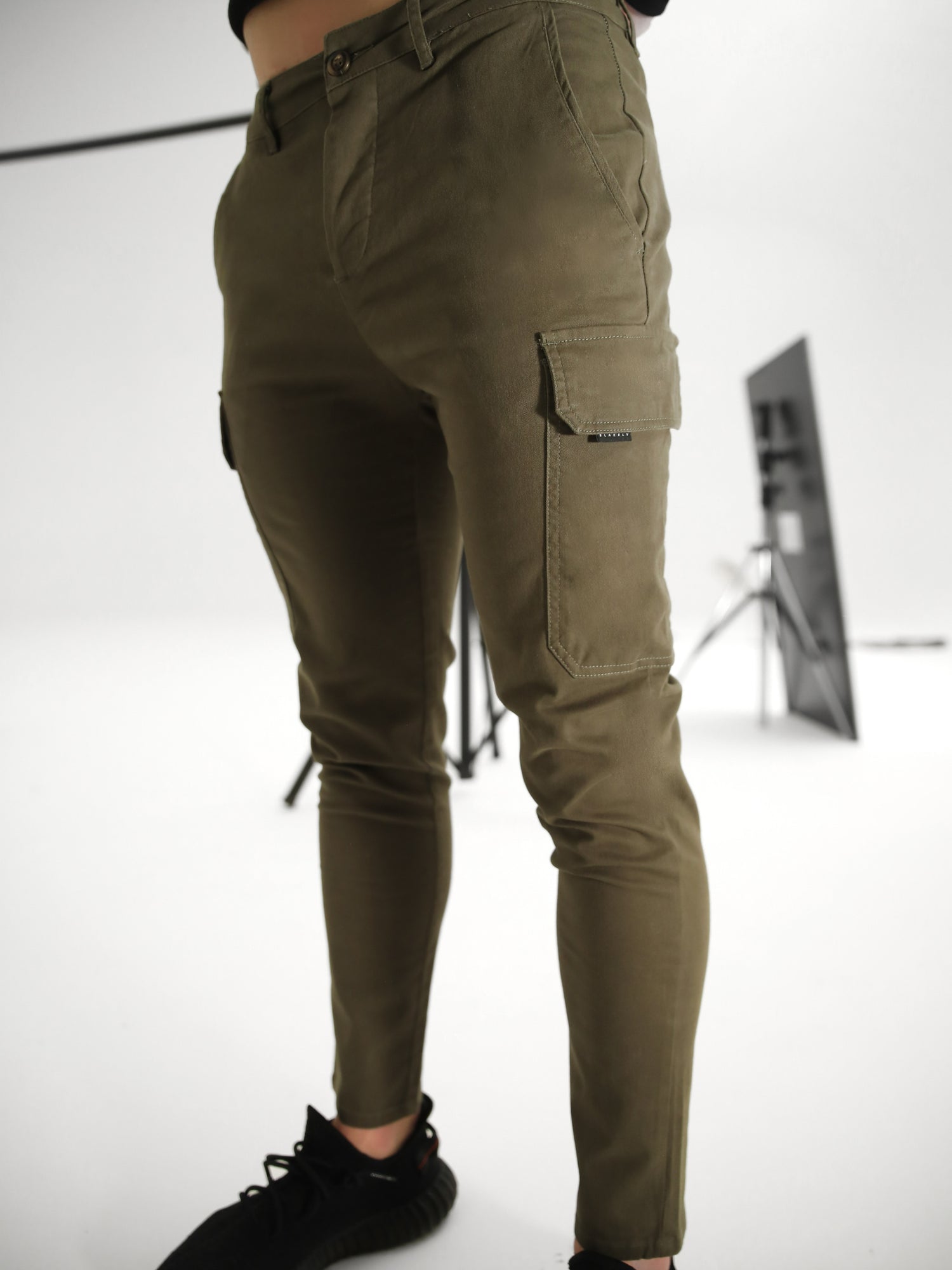 British Khaki Five Star Premuim Fleece Lined Cargo Pants - 34 X 34 :  : Clothing, Shoes & Accessories